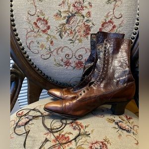 GENUINE ANTIQUE Victorian Edwardian brown lace up leather boots